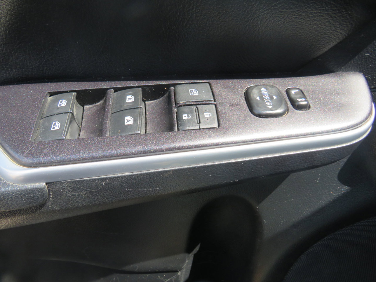 Used 2015 Toyota Camry SE image 13