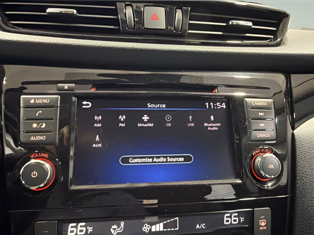 Used 2021 Nissan Rogue Sport SV FWD image 20
