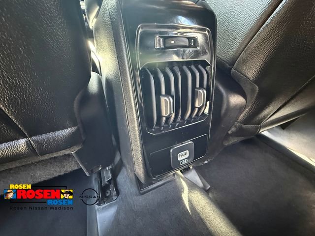 Used 2025 Jeep Compass Limited AWD/4WD image 27