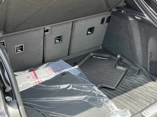 New 2025 Porsche Macan image 20