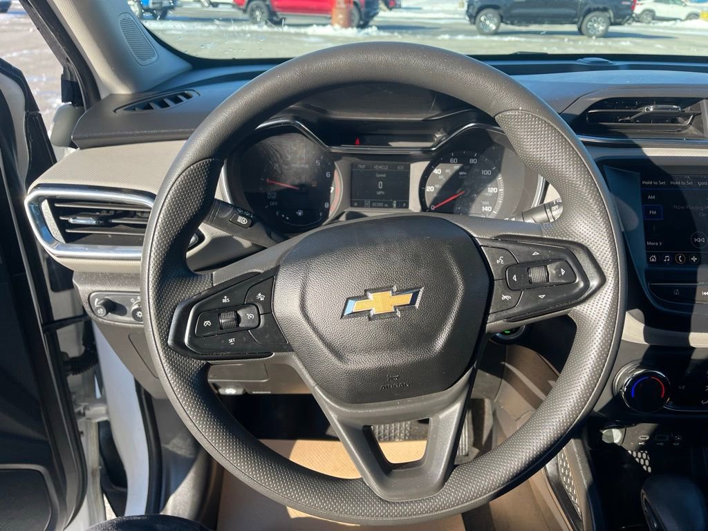 Used 2021 Chevrolet TrailBlazer LT image 14