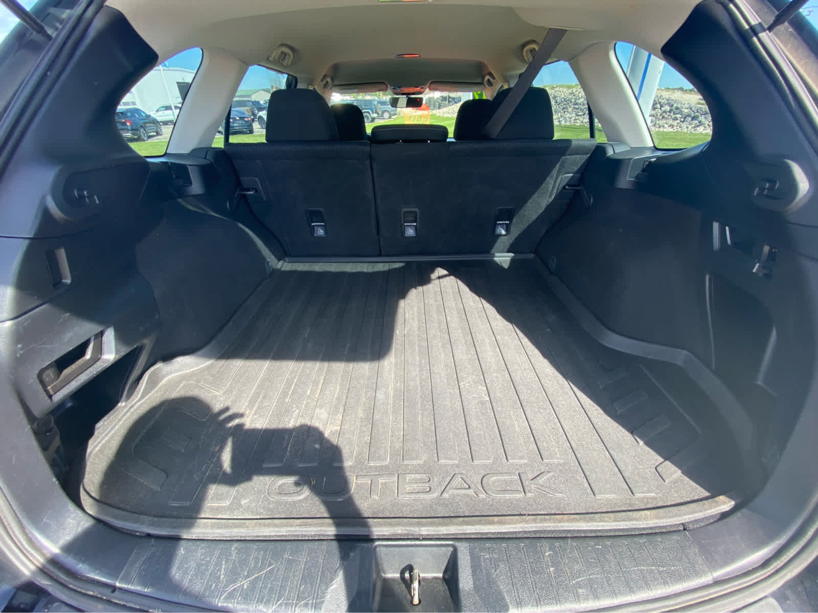 Used 2017 Subaru Outback 2.5i AWD/4WD image 7