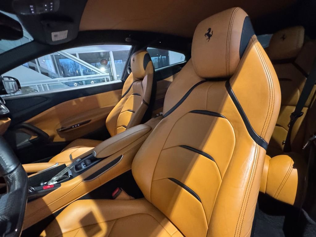 Used 2018 Ferrari GTC4Lusso T RWD image 2