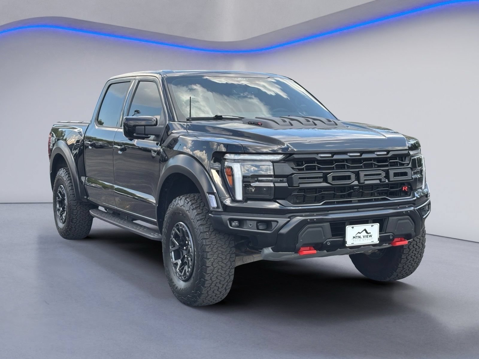 Certified 2025 Ford F150 Raptor w/ Equipment Group 803A Raptor R AWD/4WD image 5