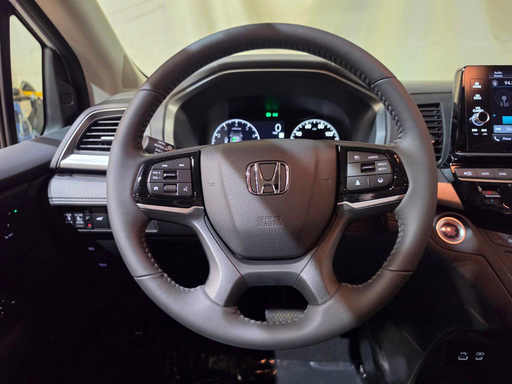 Used 2025 Honda Odyssey EX-L image 14