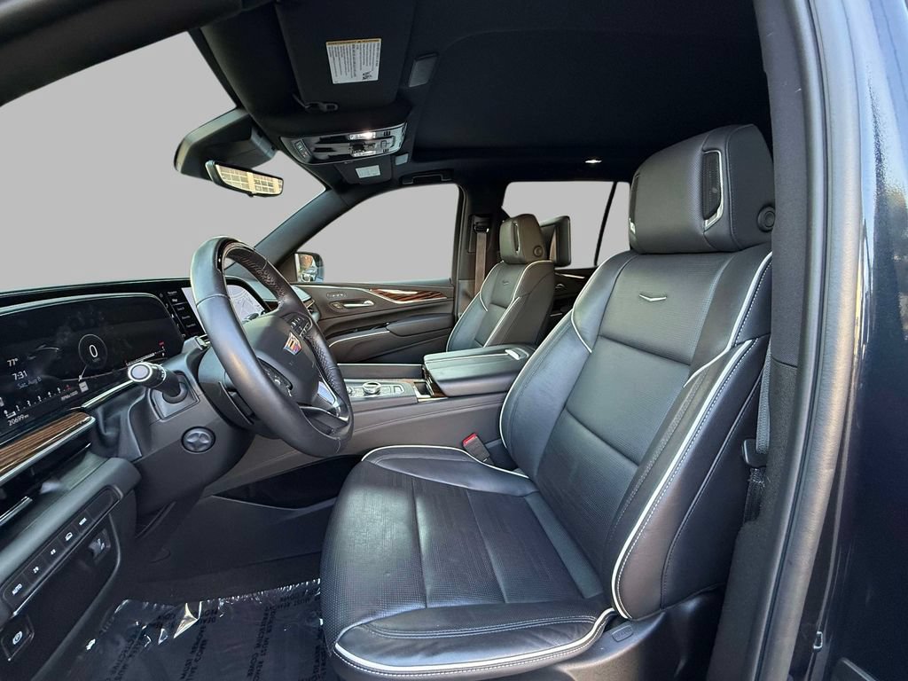 Certified 2024 Cadillac Escalade Premium Luxury AWD/4WD image 2