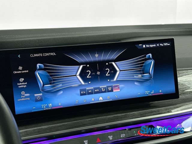 Used 2025 BMW 740i xDrive image 32