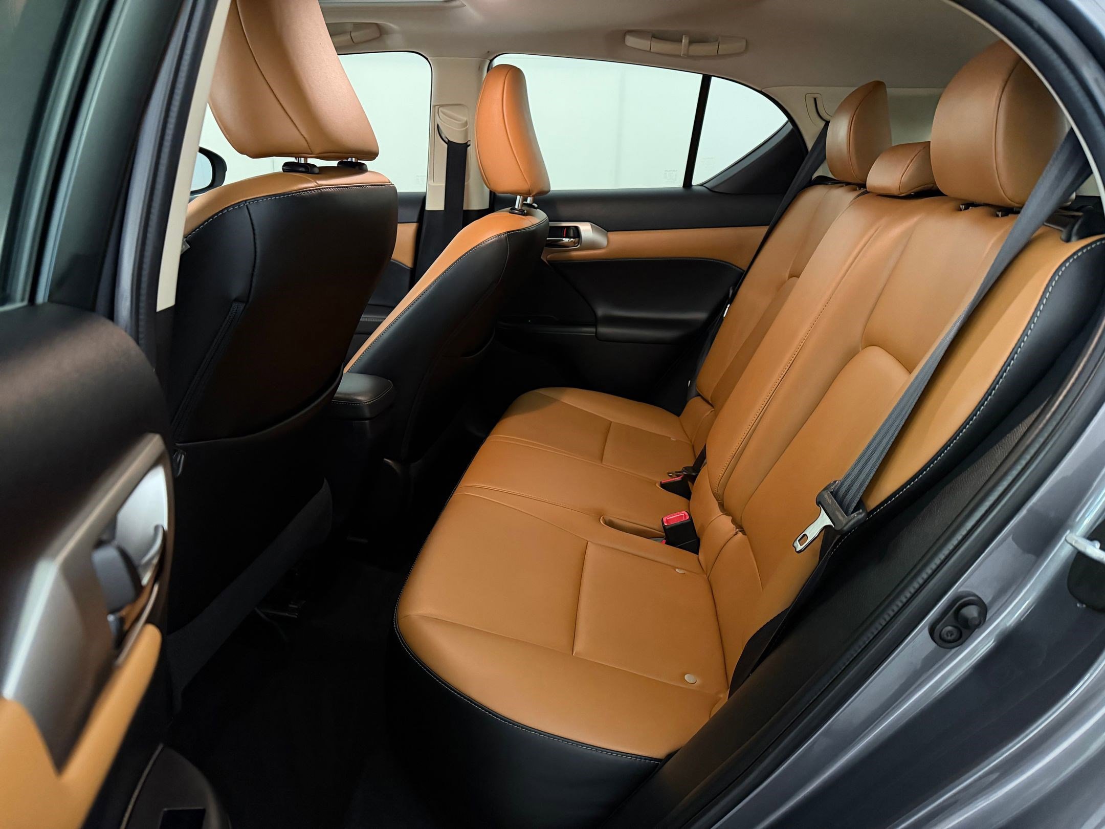 Used 2015 Lexus CT 200h FWD image 15