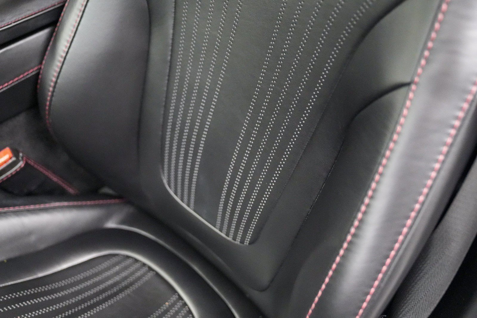 Used 2018 Aston Martin DB11 V12 image 30