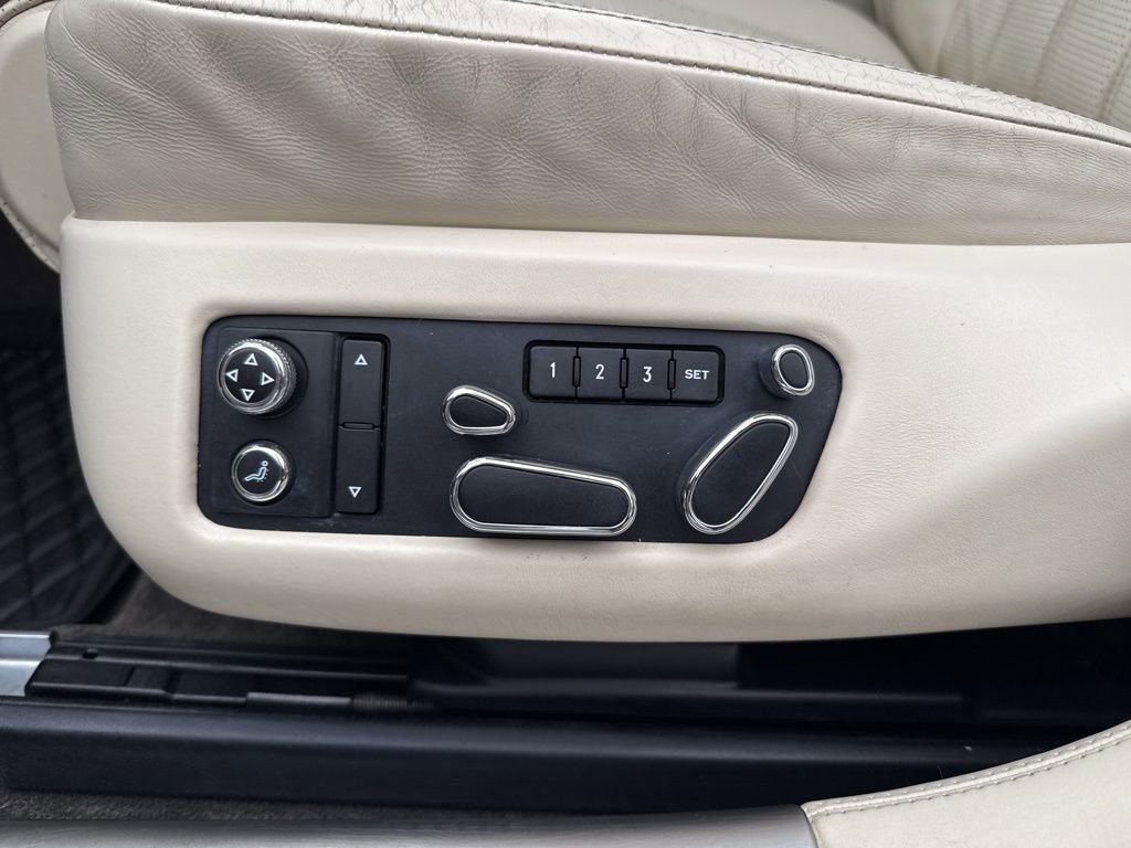 Used 2014 Bentley Flying Spur W12 image 15