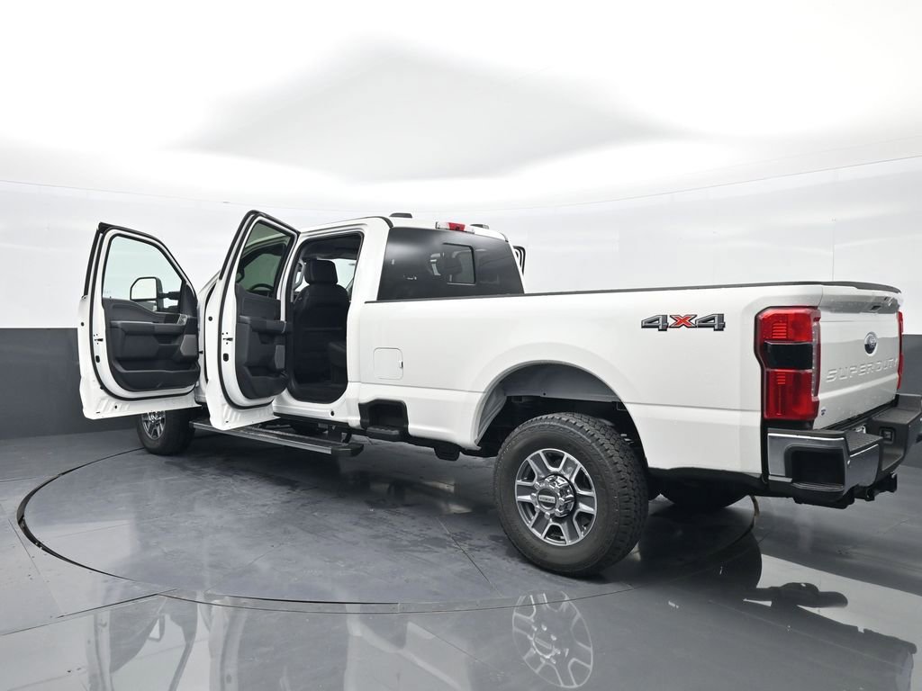 New 2026 Ford F350 Lariat image 68