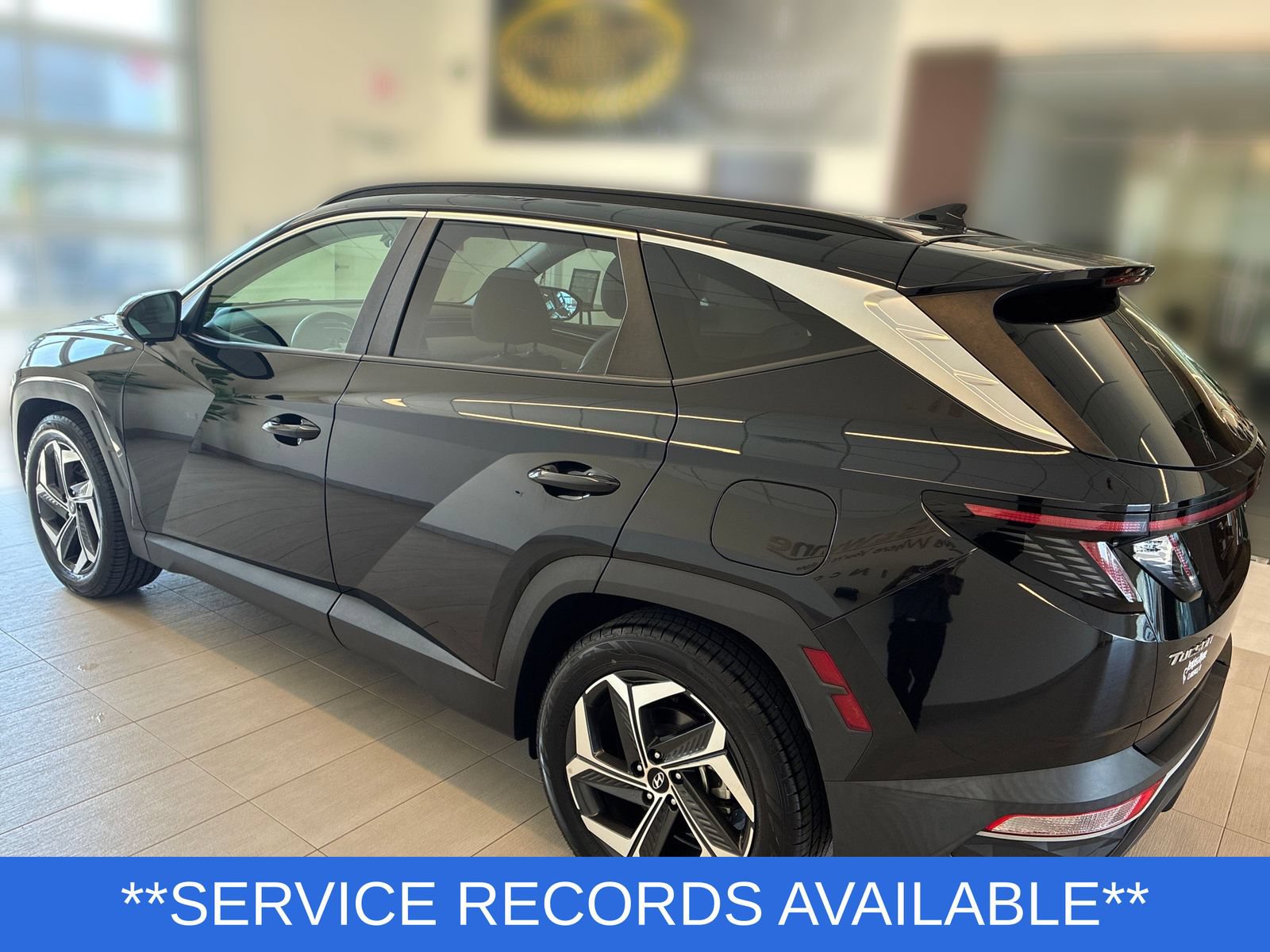 Used 2022 Hyundai Tucson SEL w/ Convenience + Premium Package FWD image 4