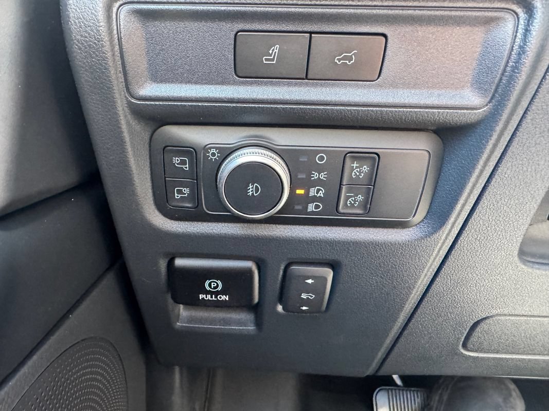 Used 2022 Ford Expedition Platinum AWD/4WD image 19
