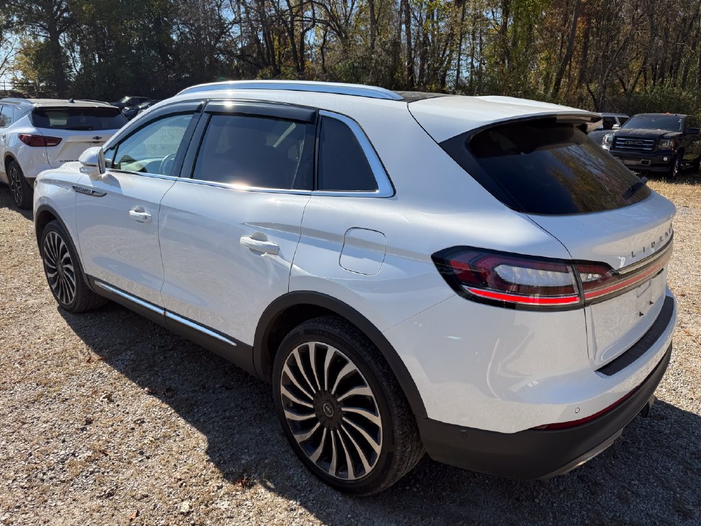 Used 2021 Lincoln Nautilus Black Label w/ Class II Trailer Tow Package AWD/4WD image 3