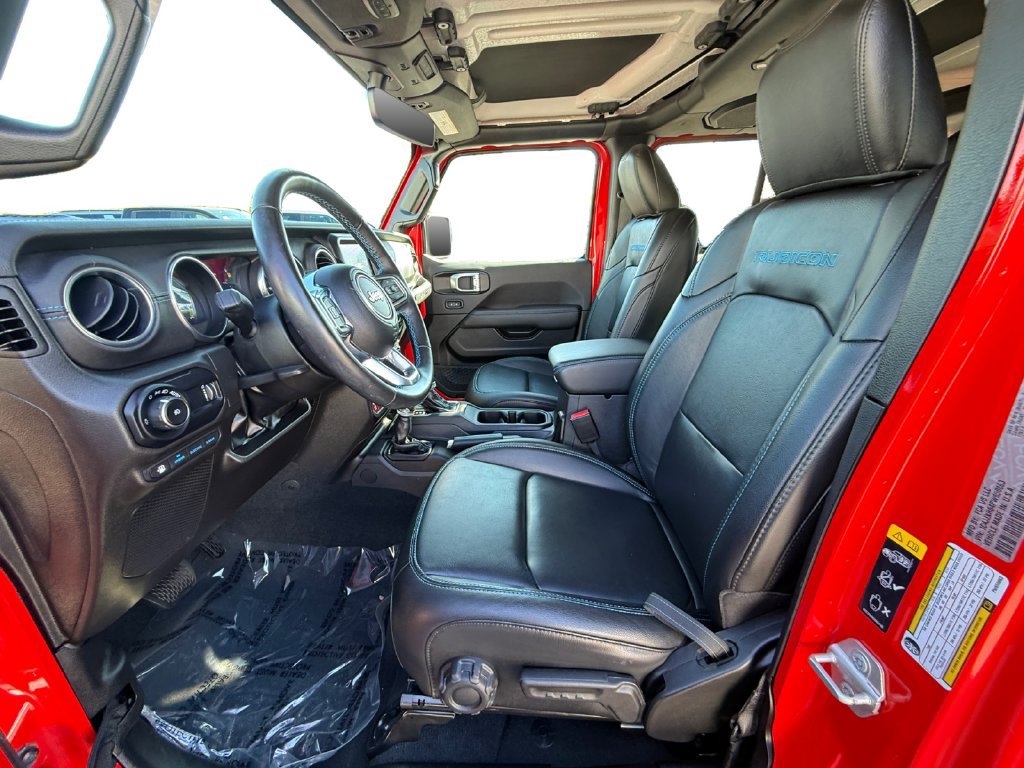 Used 2023 Jeep Wrangler Unlimited Rubicon 4xe w/ Cold Weather Group AWD/4WD image 9