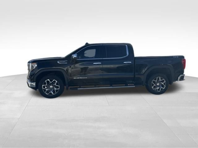 Used 2022 GMC Sierra 1500 SLT w/ SLT Premium Package AWD/4WD image 3