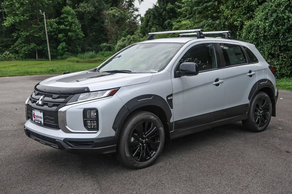 Used 2025 Mitsubishi Outlander Sport AWD image 3