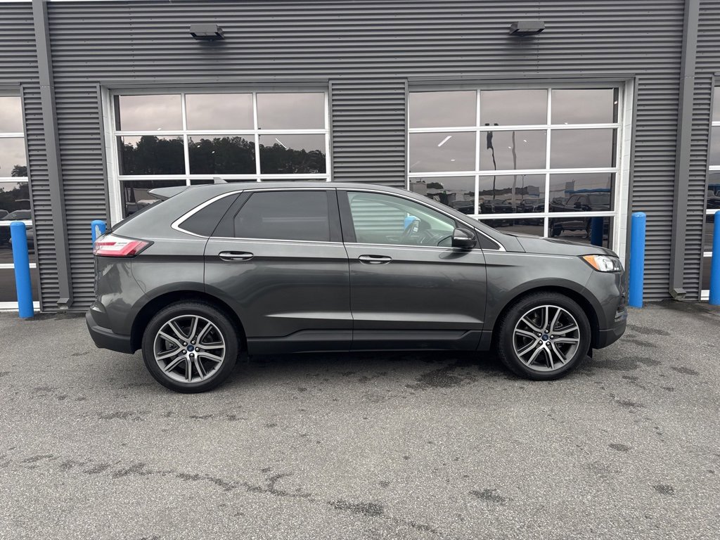 Used 2020 Ford Edge Titanium image 4