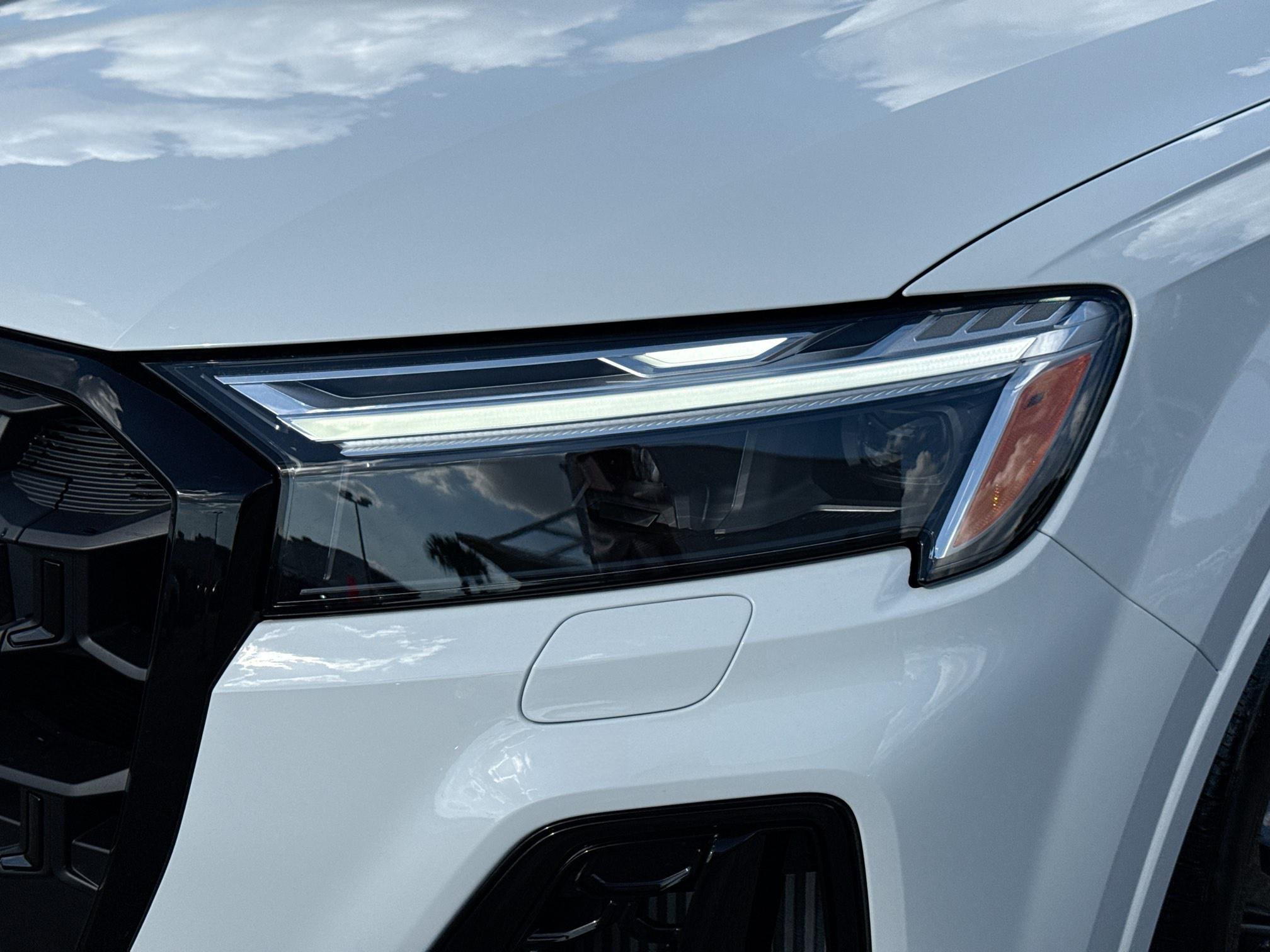 New 2026 Audi SQ7 Premium Plus image 9