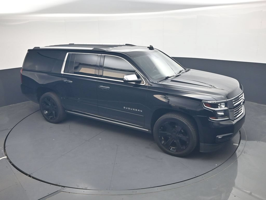 Used 2020 Chevrolet Suburban Premier AWD/4WD image 17