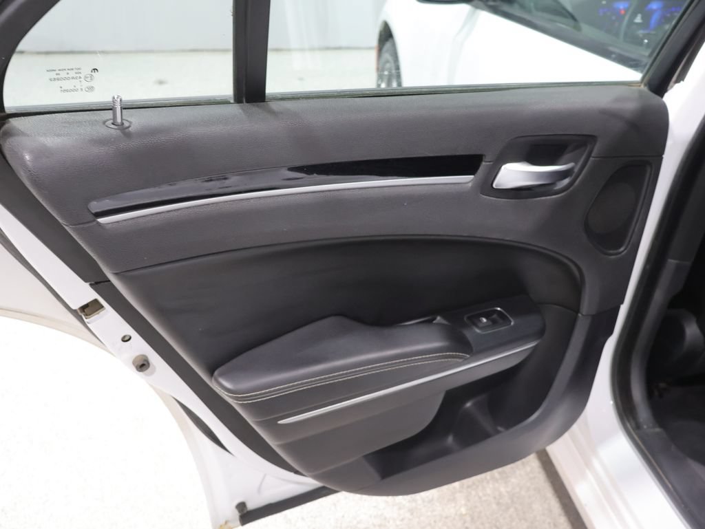 Used 2017 Chrysler 300 S AWD/4WD image 18