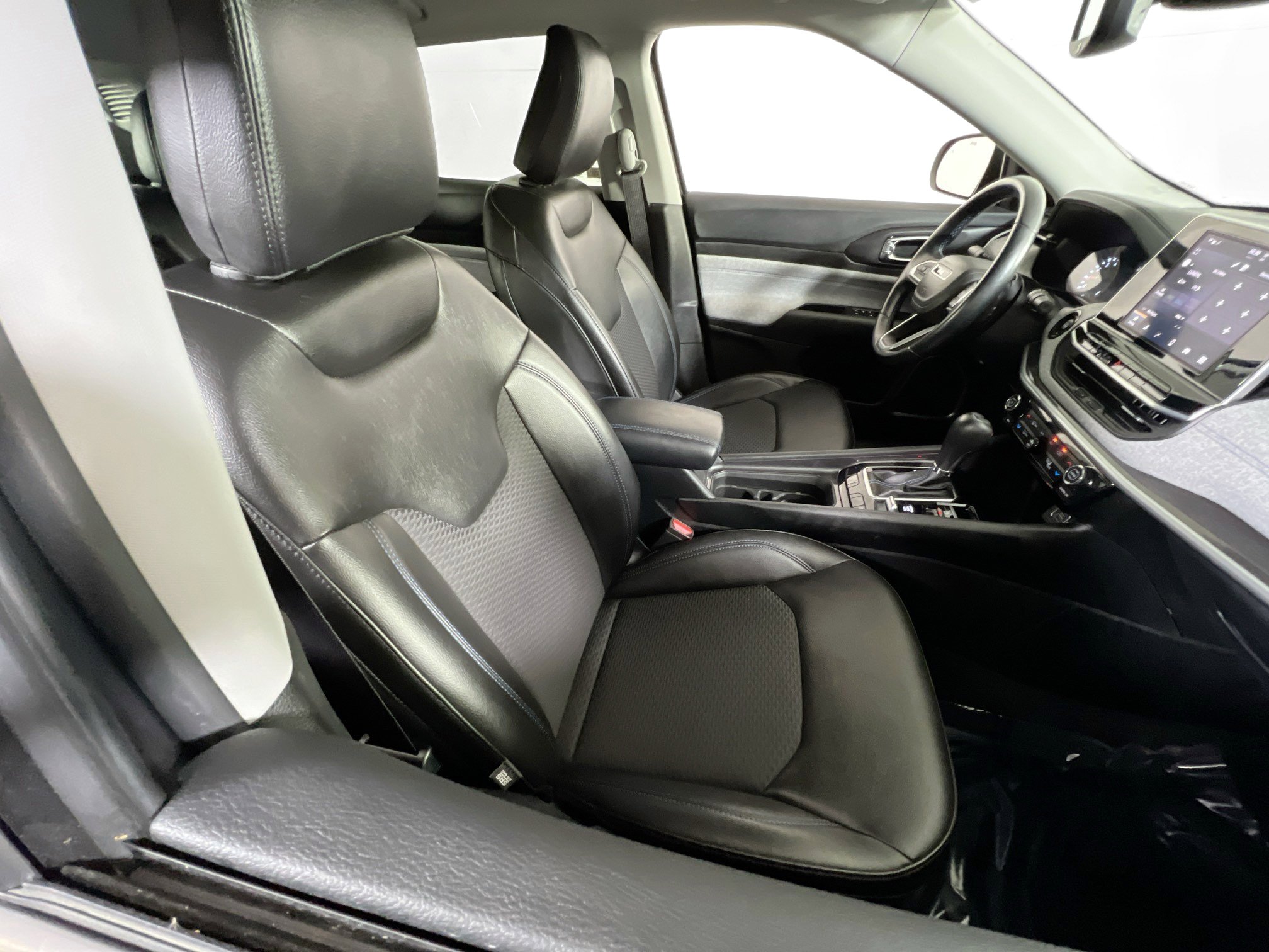 Used 2022 Jeep Compass Latitude w/ Convenience Group image 25