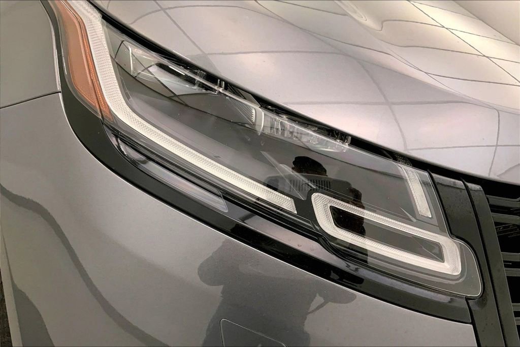 Used 2018 Land Rover Range Rover Velar R-Dynamic HSE image 27