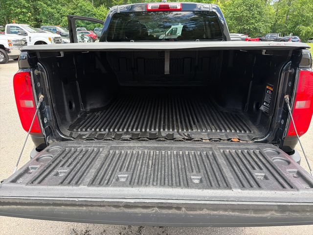 Used 2015 Chevrolet Colorado Z71 w/ LPO, Bed Protection Package AWD/4WD image 25