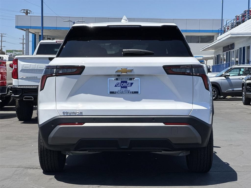 New 2027 Chevrolet Equinox LT w/ LPO, Floor Liner Package FWD image 6