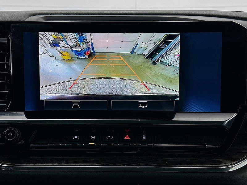 Used 2023 Chevrolet Silverado 1500 LT image 15