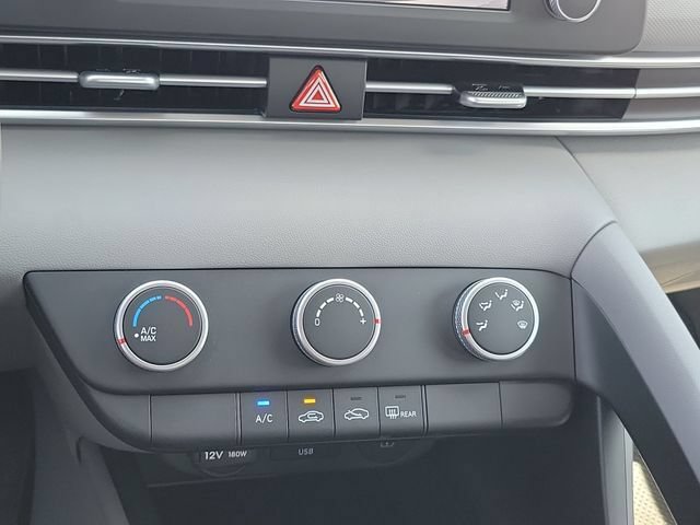 New 2026 Hyundai Elantra SE FWD image 12