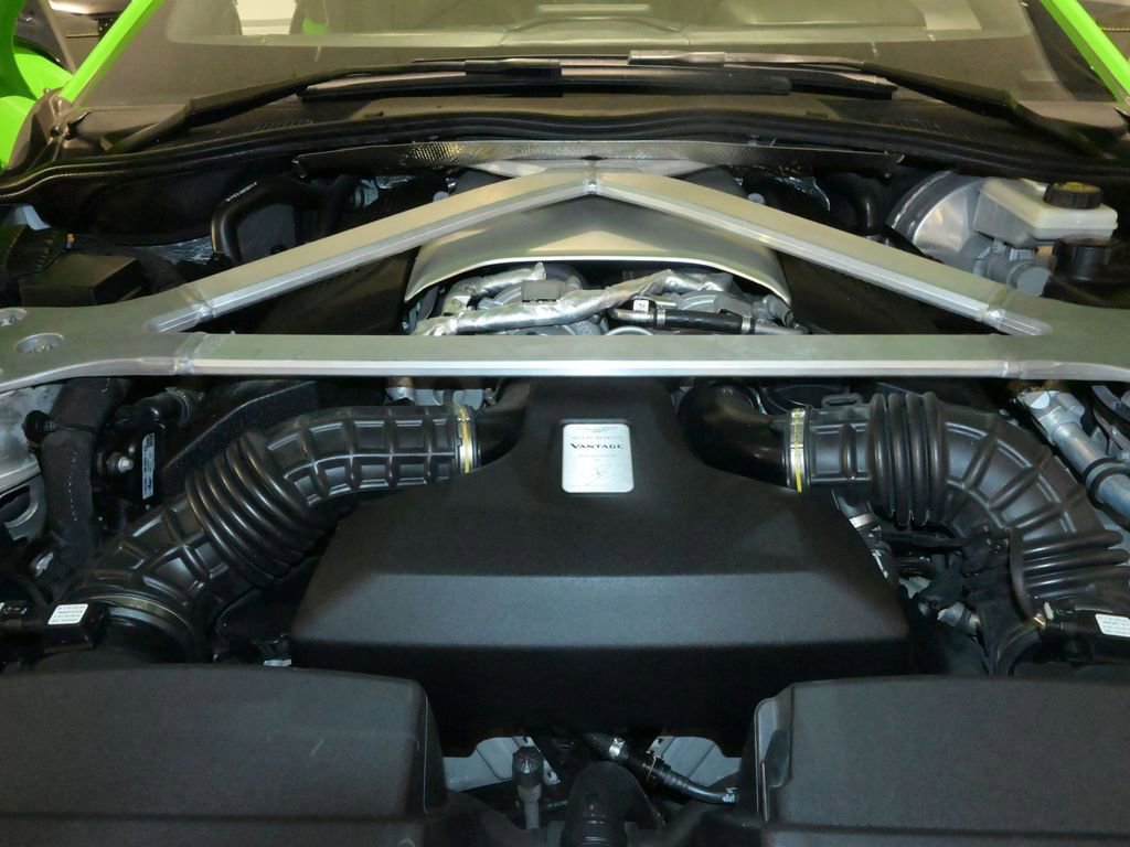 Used 2019 Aston Martin V8 Vantage Coupe RWD image 20