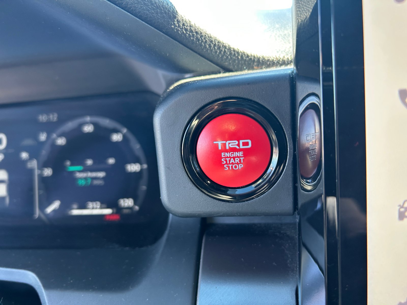 Used 2025 Toyota Tacoma TRD Off-Road AWD/4WD image 18