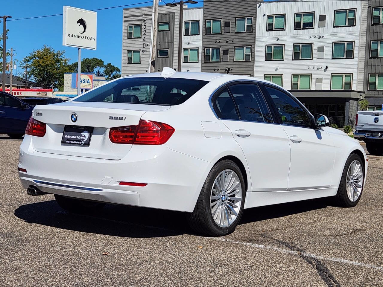 Used 2014 BMW 328i xDrive Sedan image 10