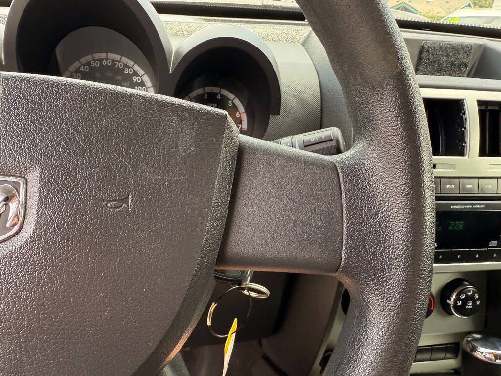 Used 2011 Dodge Nitro Heat image 26