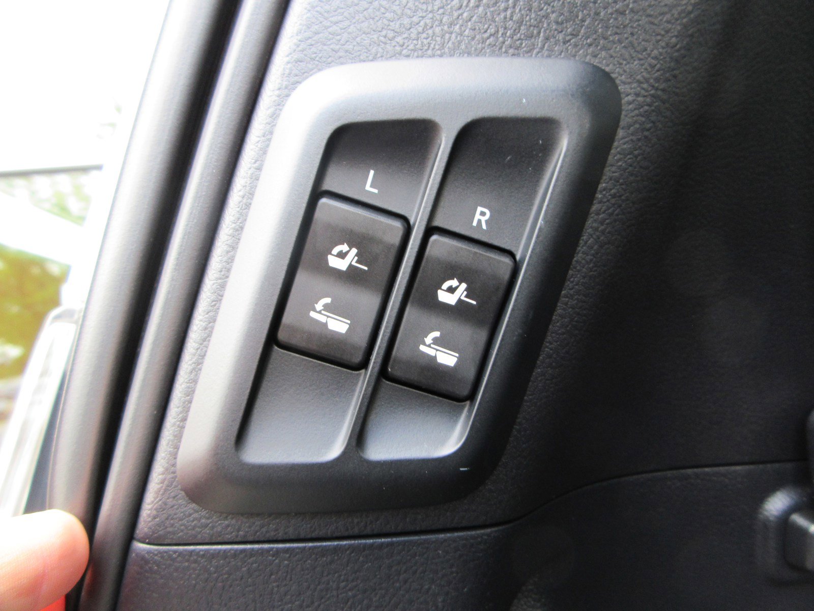 Used 2023 Lexus GX 460 Luxury w/ Sport Design Package AWD/4WD image 58