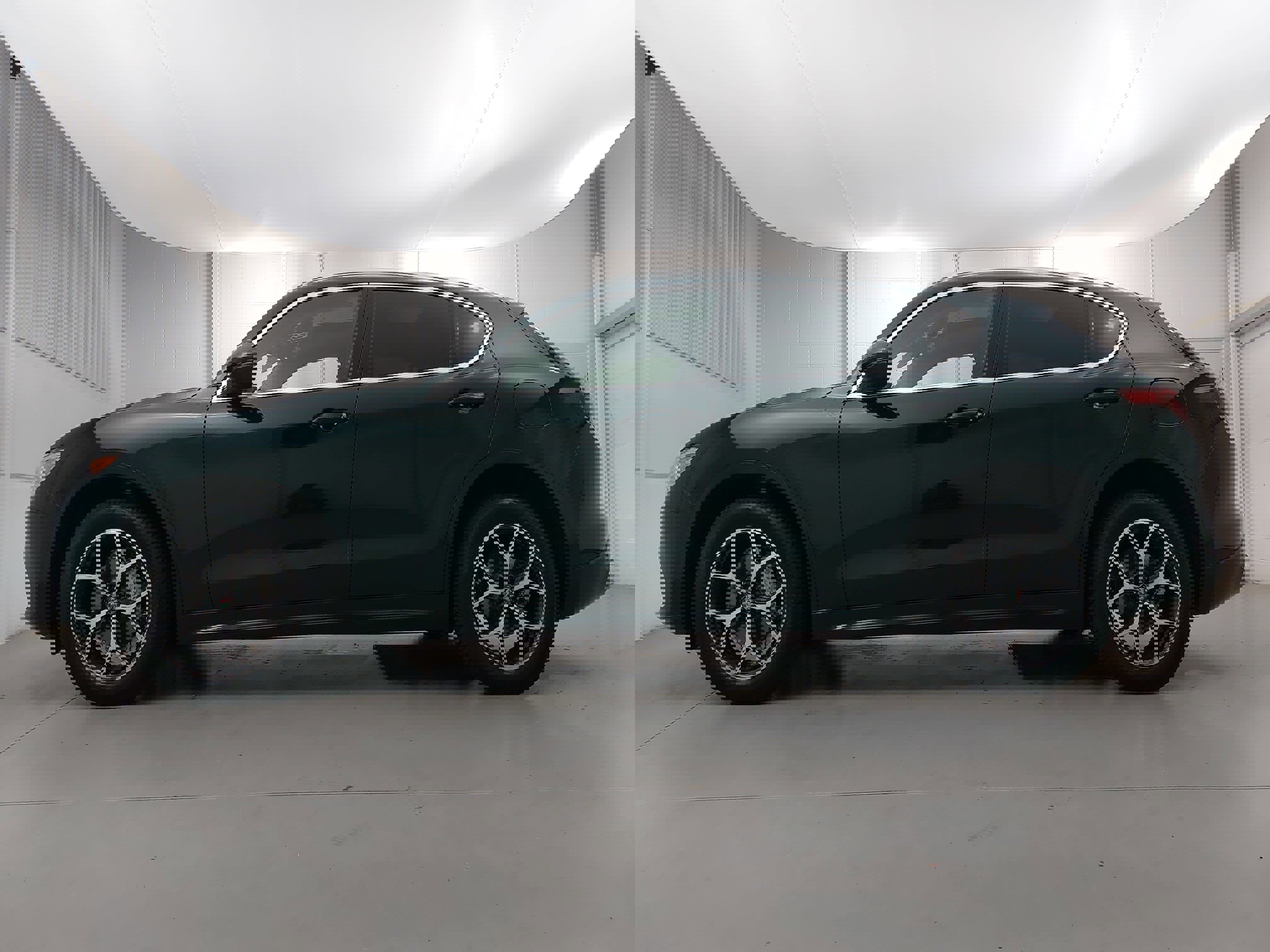 Used 2021 Alfa Romeo Stelvio Ti w/ Nero Edizione image 2