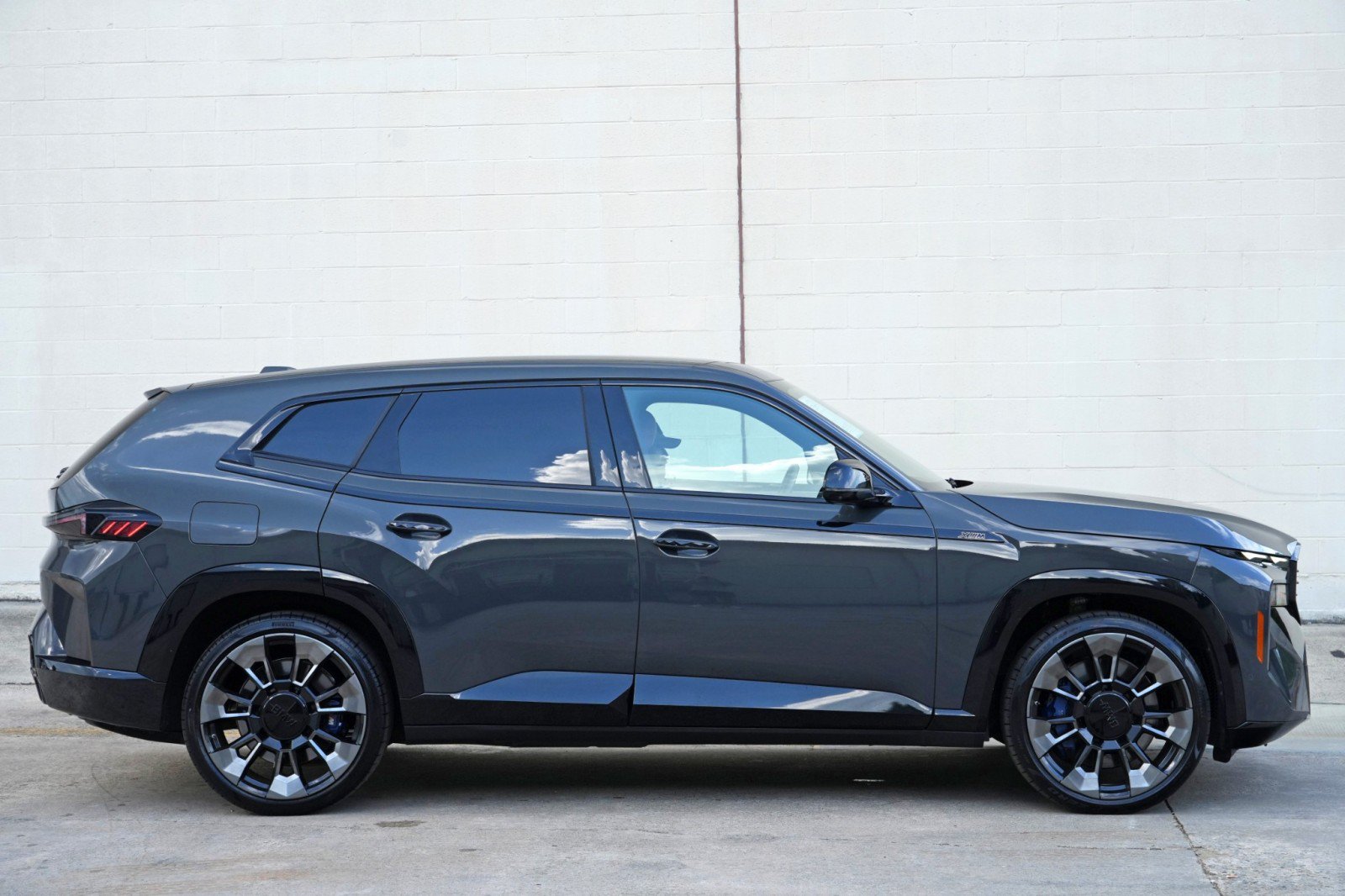 Used 2023 BMW XM AWD/4WD image 63