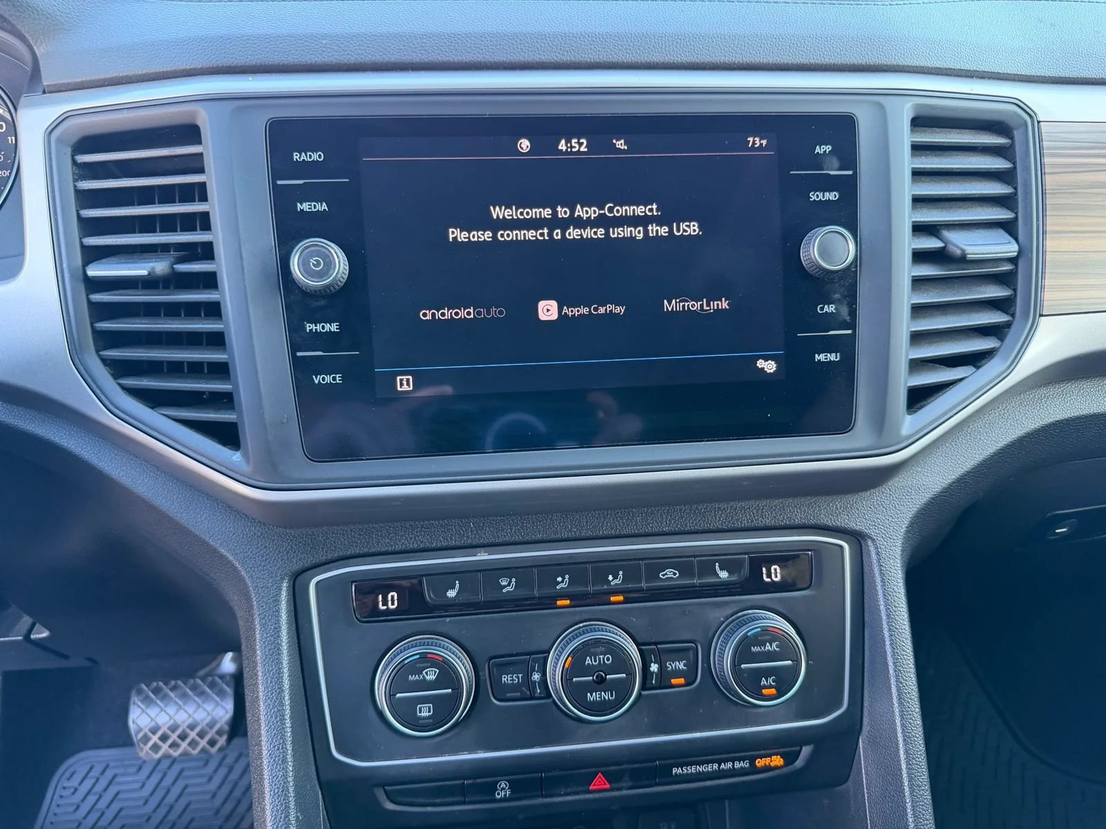Used 2021 Volkswagen Atlas SE w/ Panoramic Sunroof Package FWD image 42