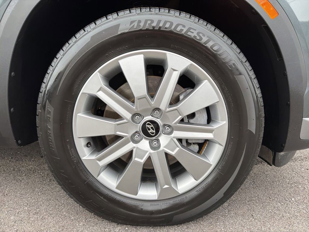 Used 2023 Hyundai Palisade SE image 12