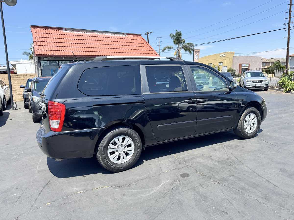 Used 2012 Kia Sedona LX w/ PWR Pkg FWD image 7