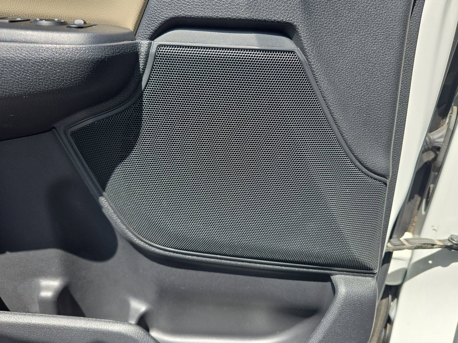 Used 2018 Honda CR-V Touring image 14