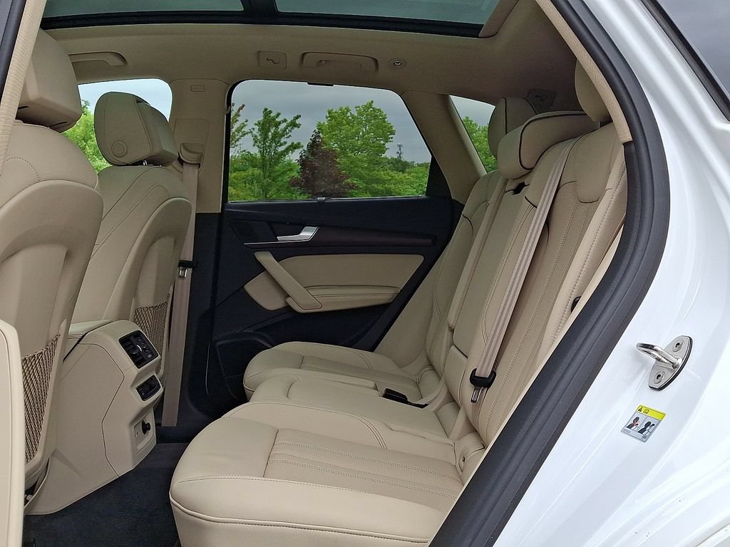 Used 2021 Audi Q5 Prestige w/ Prestige Package AWD/4WD image 13