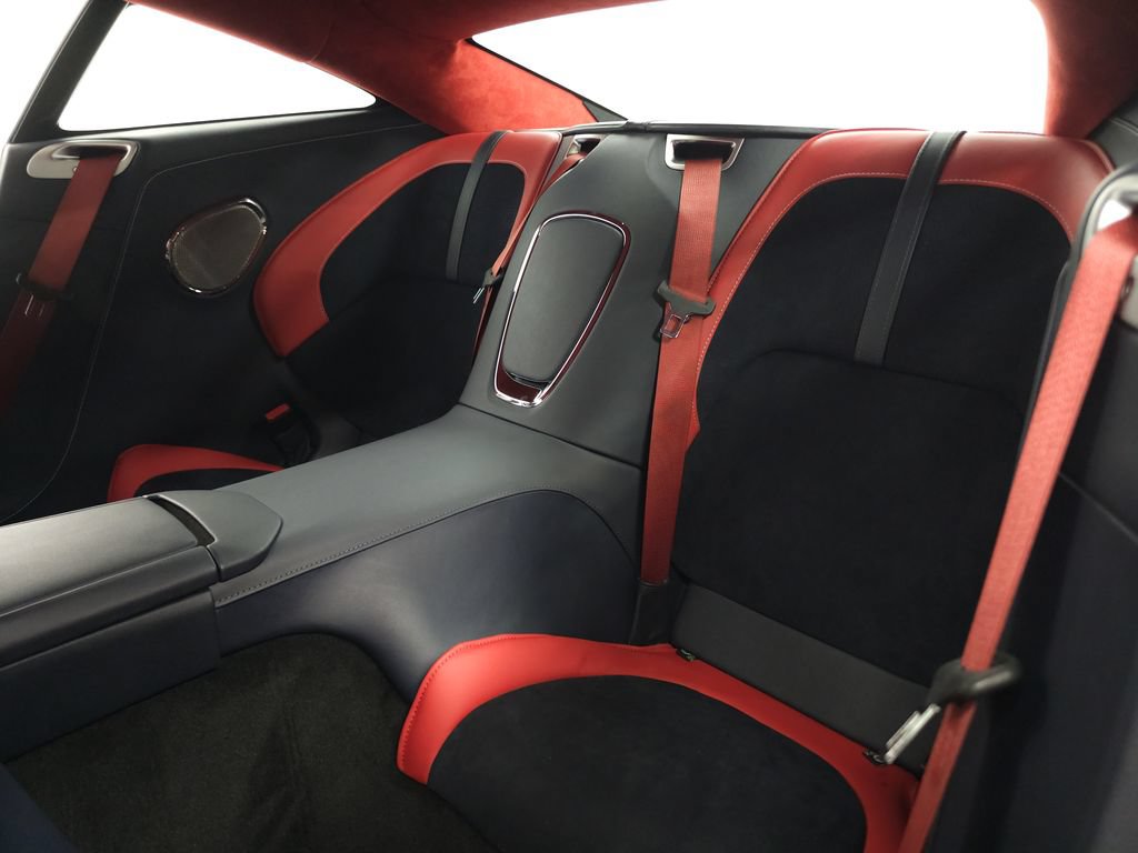 Used 2024 Aston Martin DB12 Coupe RWD image 27