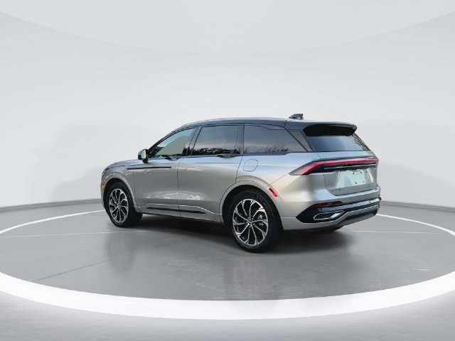 New 2026 Lincoln Nautilus Reserve AWD/4WD image 6