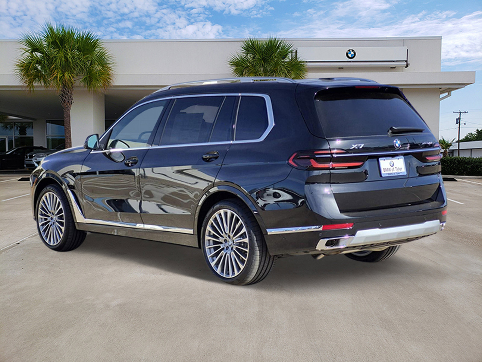 New 2026 BMW X7 xDrive40i w/ Executive Package AWD/4WD image 6