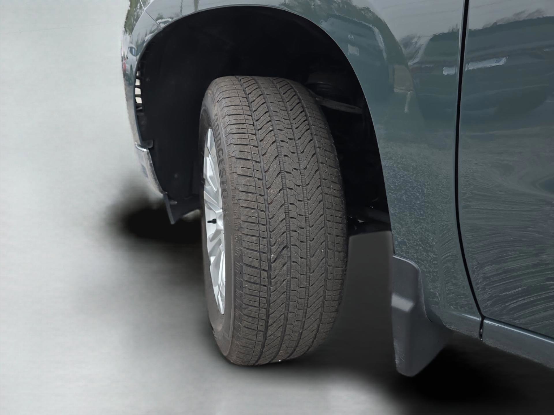 Used 2025 Chevrolet Silverado 1500 LTZ image 36