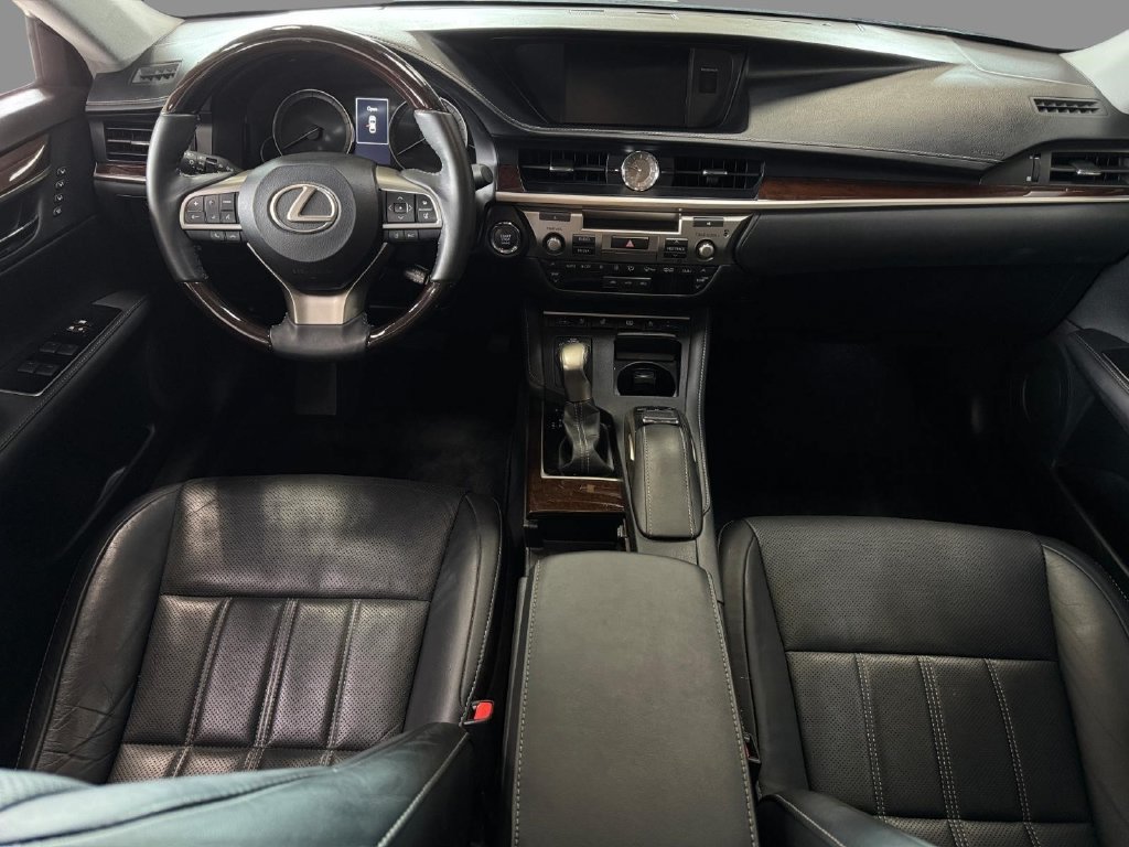 Used 2018 Lexus ES 350 w/ Luxury Package w/Wood Trim FWD image 6