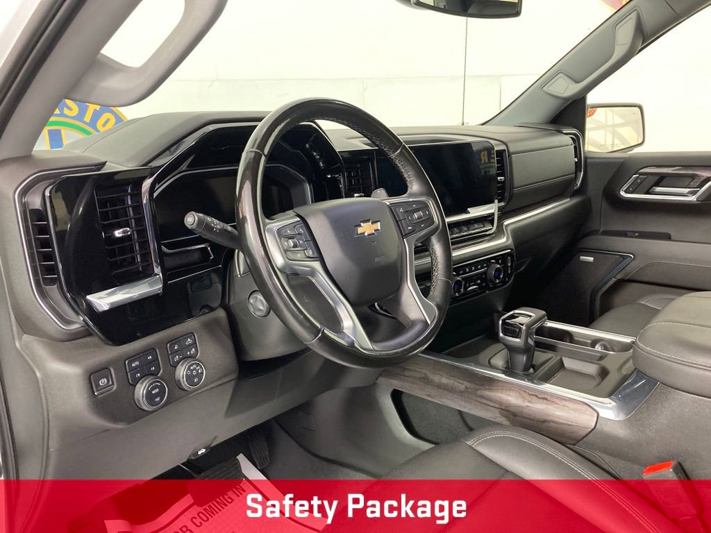 Used 2023 Chevrolet Silverado 1500 LTZ AWD/4WD image 14