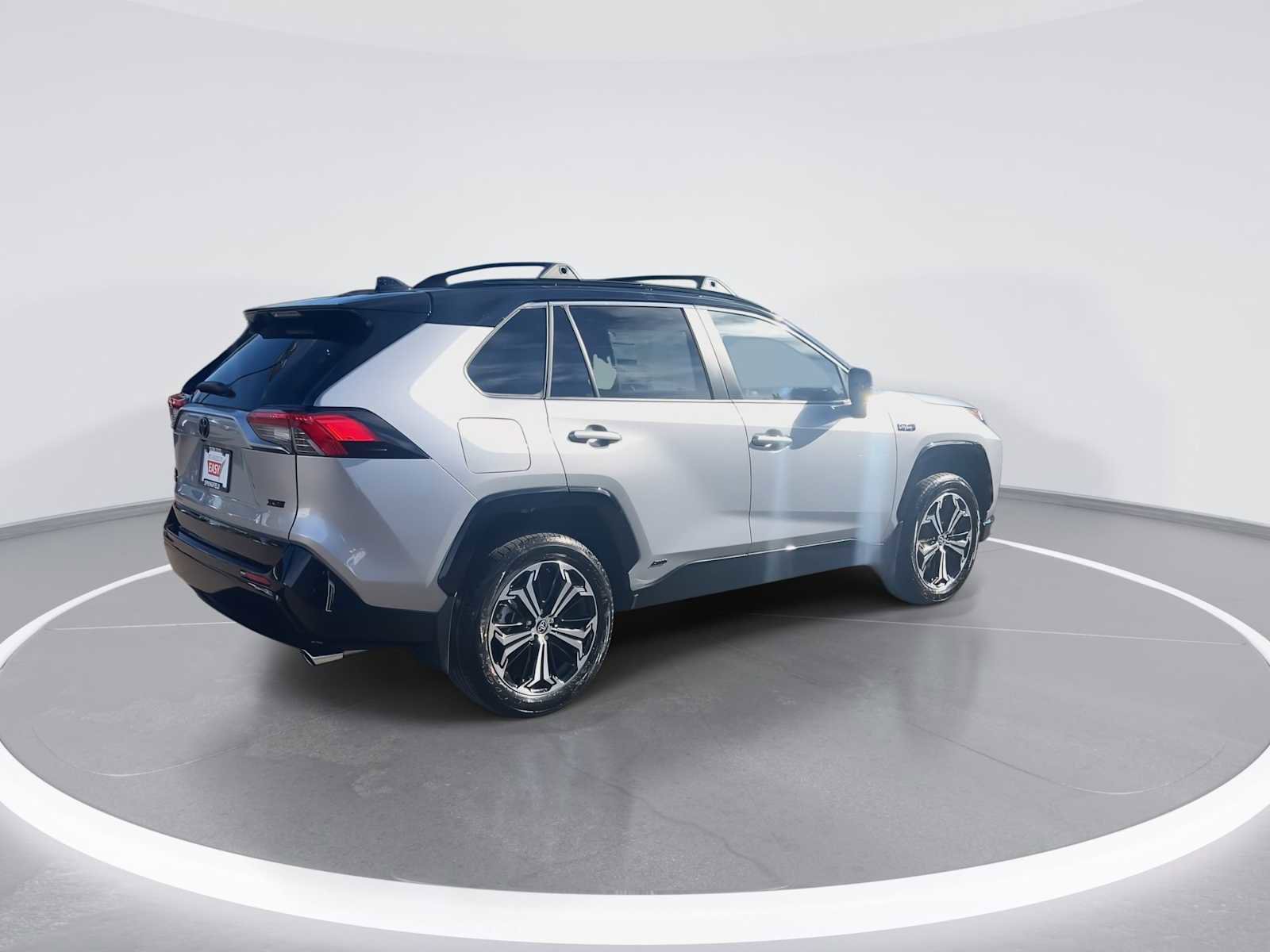 New 2024 Toyota RAV4 XSE w/ Weather Package image 8